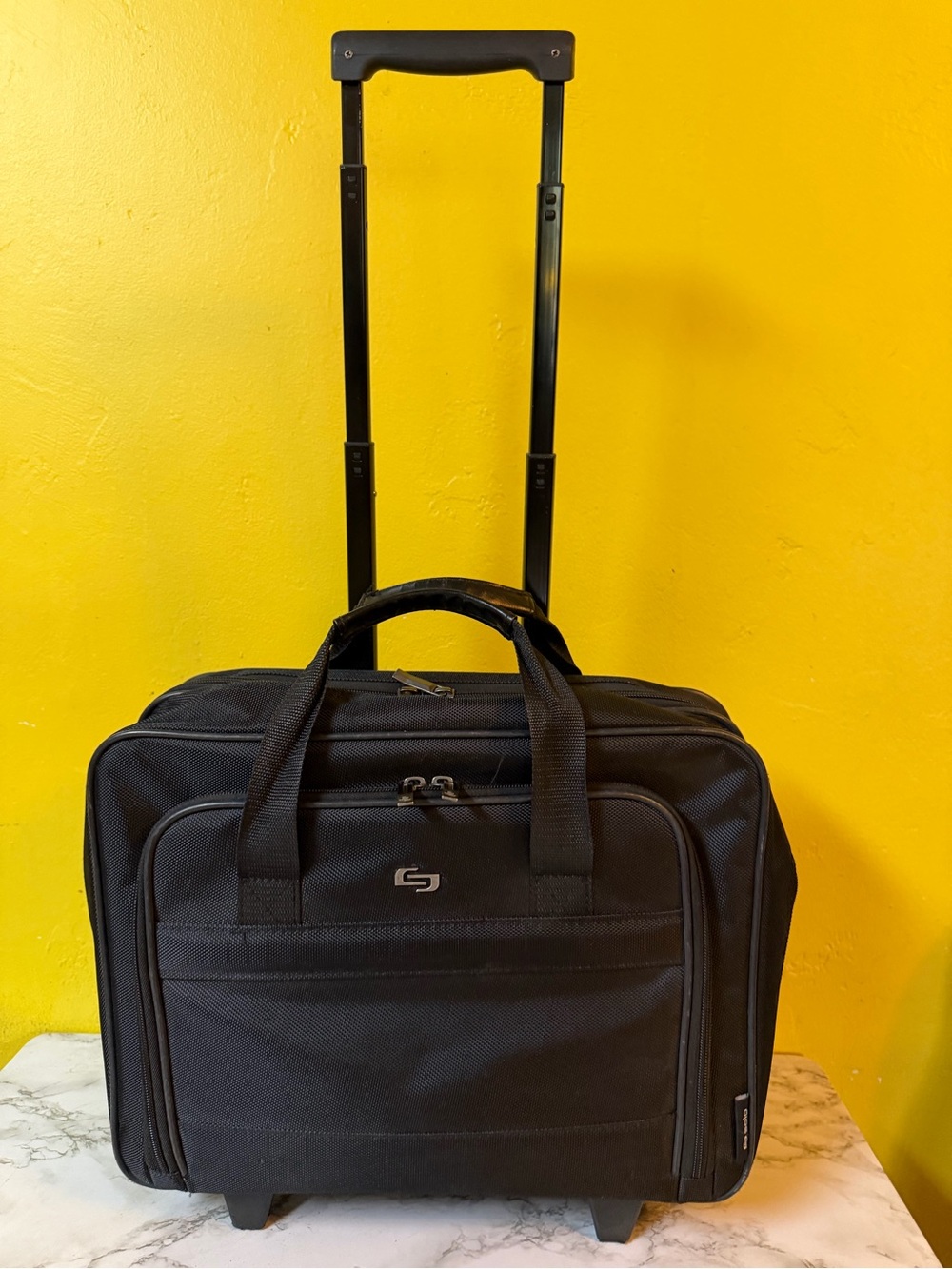 Unbranded Black Rolling Laptop Briefcase with Telescoping Handle - Picture 1 of 8